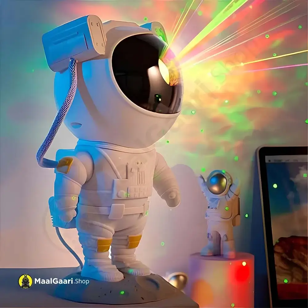 Stand Astronaut Galaxy Star Projector Lamp - MaalGaari.Shop